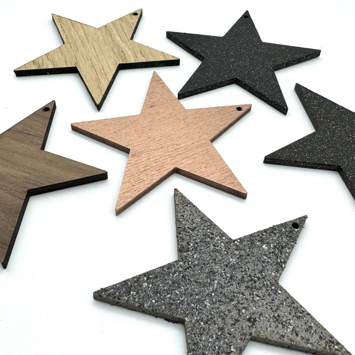 Weihnachtsdeko- Weihnachtsanhänger aus Holz oder Filz